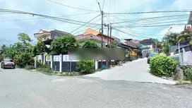 RUMAH BESAR FULLFURNISH LOKASI TENGAH KOTA DALAM PERUMAHAN REGENCY