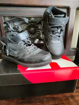 Sepatu ardiles anak
