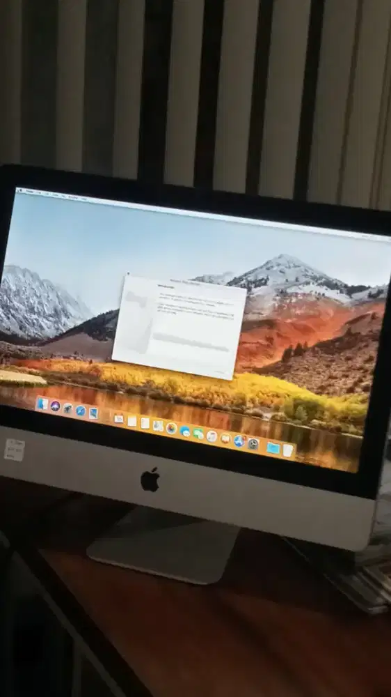 iMac 21inc mid 2011 2gb Ram baru