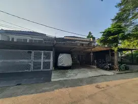 Rumah hadap boulevard di Talaga Bestari Tangerang