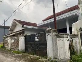 Rumah dan Kos Kosan Luas 490 m Mastrip