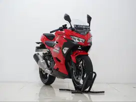 KAWASAKI NINJA 250 R 2022 - FREE HELM [GARANSI 5000 KM]