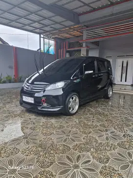 Honda Freed 2010 Bensin