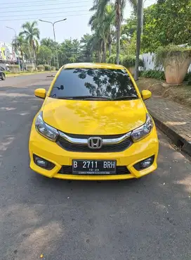 TANGAN PRTAMA PAJAK PANJANG Service record Brio e at matic 2020 Kuning