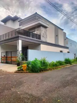 Rumah Mewah dijual cepat full furnished
