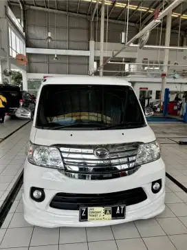 Daihatsu luxio putih type X manual 2019