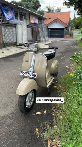 Vespa PTS plat B