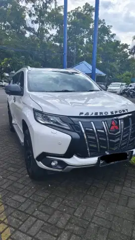 Like New (Pajero Sport Dakar 4x2 Diesel AT th 2018 Plat D)