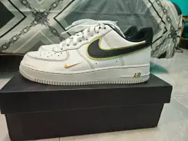 Nike Air Force 1 Low'07 LV8 Double Swoosh White Metallic Gold