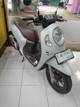 SCOOPY PRESTIGE TAHUN 2024