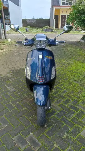 Vespa Sprint Iget 2016 pemakaian 2017 plat L