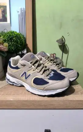 NEW BALANCE 2002R Beige Navy, Rare Color