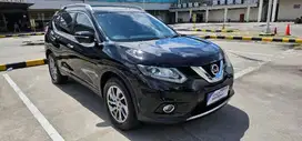 NISSAN XTRAIL 2.5 2014 Hitam,At,Km Low,istimewa,Siap pakai