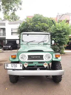 Toyota Land Cruiser Hardtop 1977 Fj40 4.2 Manual ( Nebula )