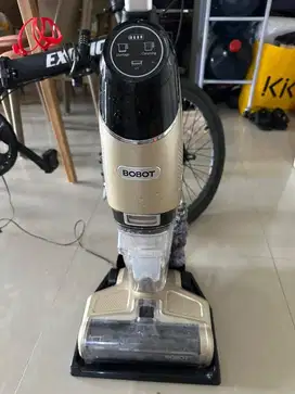 Bobot DEEP 832 Cordless vacuum dan pel