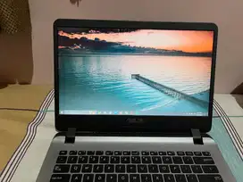 Laptop ASUS Vivobook A407U