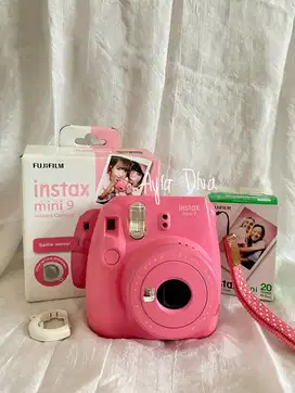 Fujifilm Instax Mini 9 + Instax Mini Instant Film 10 Sheet