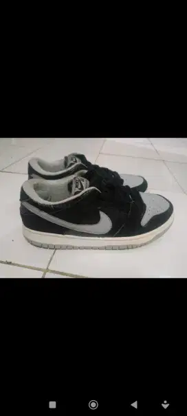 JUAL SEPATU CASUAL NIKE SB DUNK BLACK WHITE (PANDA)  Original