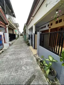 Di sewakan rumah petakan bulanan