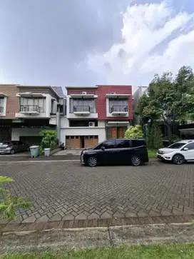 Rumah View Taman Dalam Komplek Raffles Hills Cibubur Depok Jabar