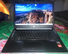 Laptop HP 14 Ryzen 5 2500U