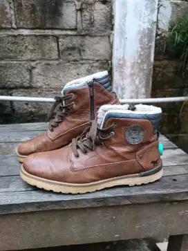 Sepatu boots Mustang size 44 genuine leather