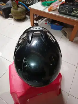 Helm bekas KYT, lumayan