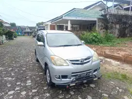 Toyota Avanza 1.3 G / AT Matic Thn 2010