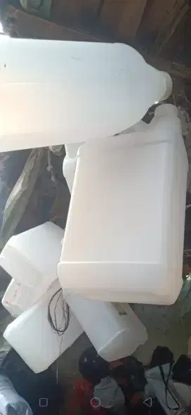 Jerigen 5 Liter bersih
