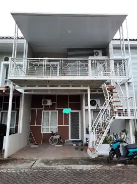 Dijual Rumah 2 lantai