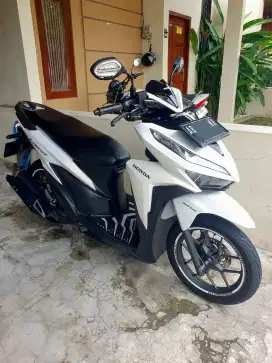 Honda VARIO 125 ISS CBS ESP istimewa KM rendah