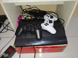 PS 3 super slim 500 Gb. Fullset, No minus, Pemakaian pribadi