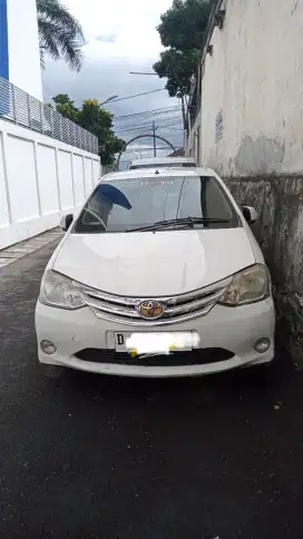 Toyota Etios Valco 2014 Bensin