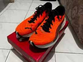 Sepatu Puma Deviate Nitro 2 ultra orange uk 44
