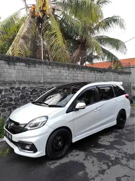 Mobil Mobilio RS Matic 2014