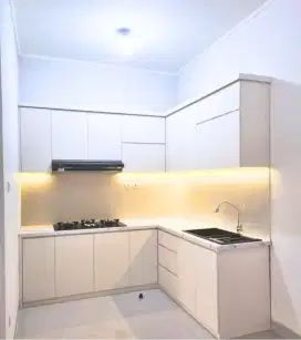 KITCHEN SET INTERIOR