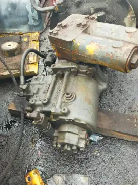 Pompa hidrolik excavator Komatsu PC 450/400-6