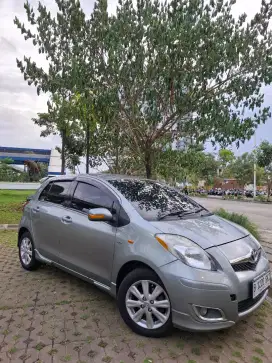 TOYOTA YARIS E MATIC 2010