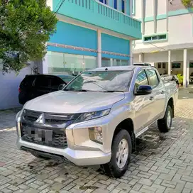 MITSUBISHI TRITON DC GLS 2.4 M/T 4X4 2024 NIK 2023 100% GRESS BARU