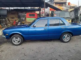 Toyota Corona 1977 Bensin antik