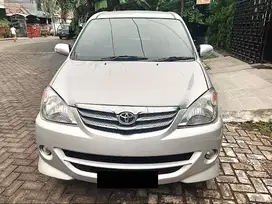 Toyota Avanza1.5 S Matic Silver Tahun 2007 Istimewa Km 89 Ribu (Nego )