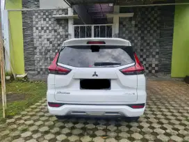 Jual xpander sport putih A/T kondisi baik , pemakaian individu