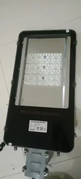 Lampu jalan led 90watt