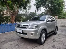 FORTUNER G DSL M/T 2008 (MANUAL) brng spt baru Inova innova matic 2009