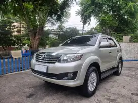 TERMURAH GRAND FORTUNER G DSL  A/T 2012 (MATIC) brng spt baru 2013 vrz