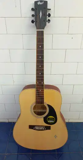 Gitar cort ad810 op masih bening siap pakai