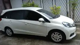 Honda mobiliio manual 2014