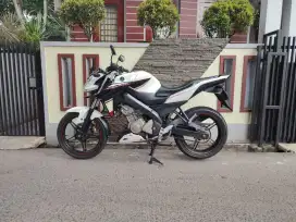 DIJUAL YAMAHA VIXION ADVANCE TAHUN 2015