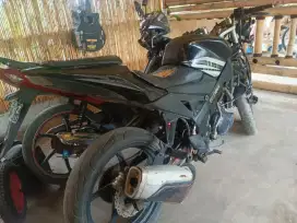 DiJual Motor Bahan Modifikasi MINERVA Bonus Yamaha Lexam.