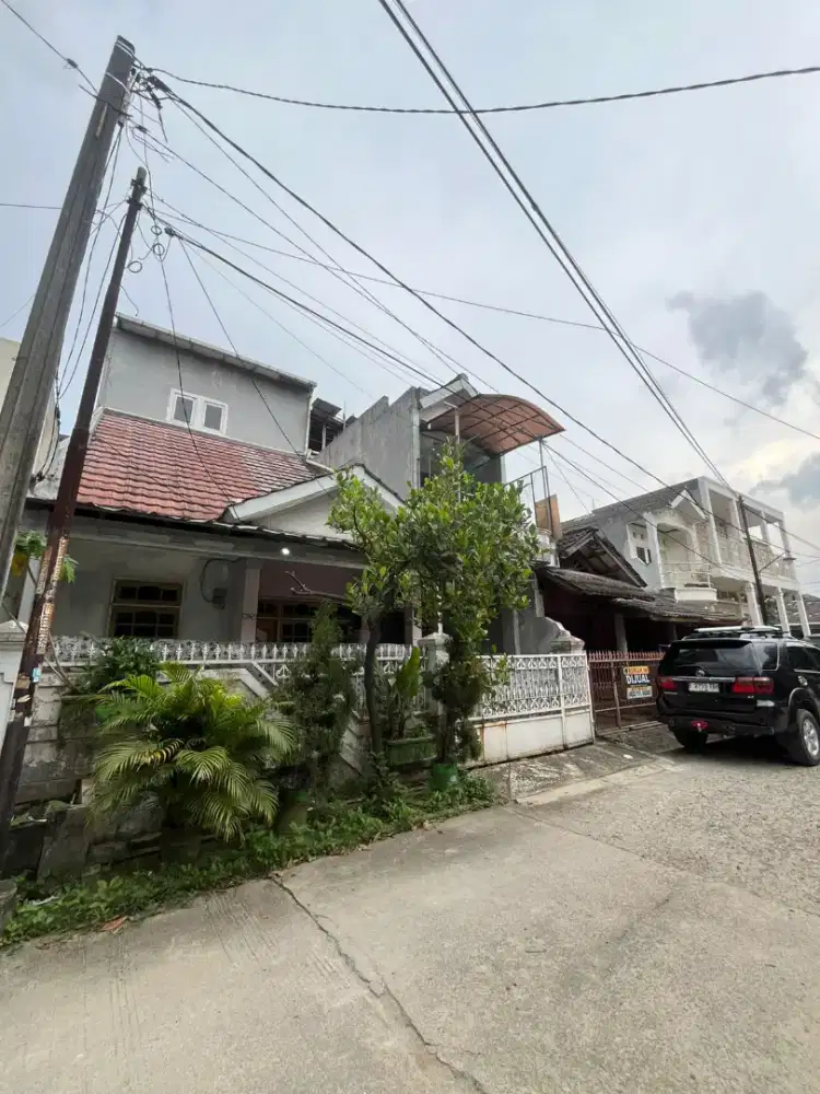 DIJUAL RUMAH SIAP HUNI TANPA PERANTARA